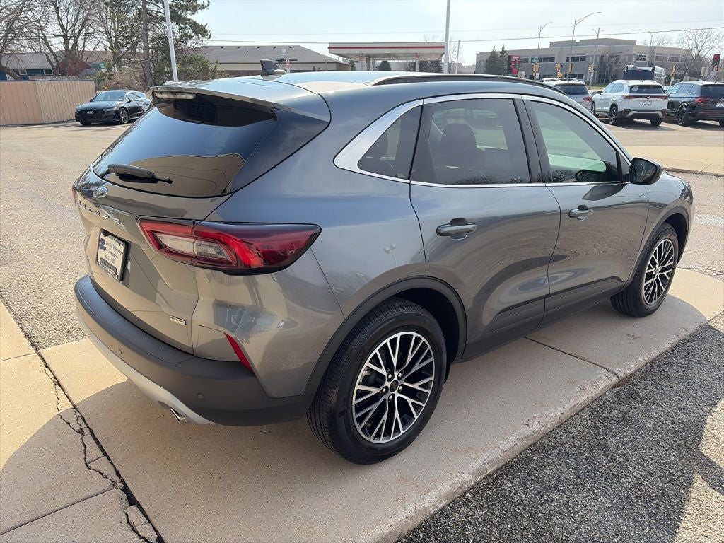 2025 Ford Escape Plug-In Hybrid Base