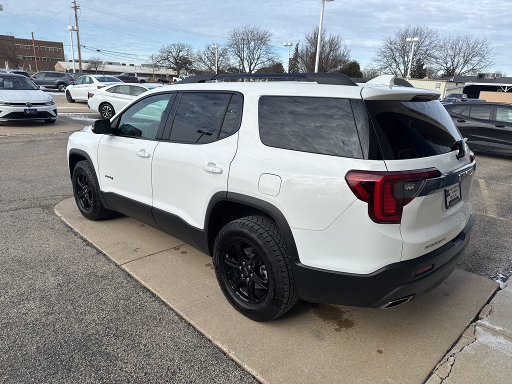 2023 GMC Acadia AT4
