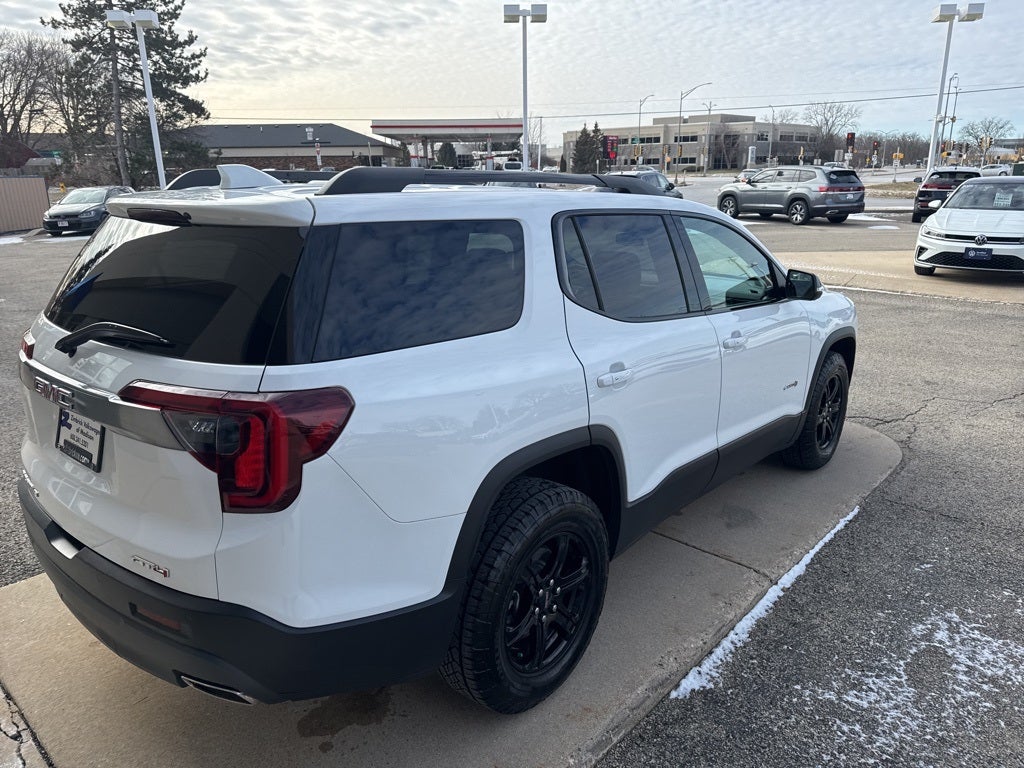 2023 GMC Acadia AT4