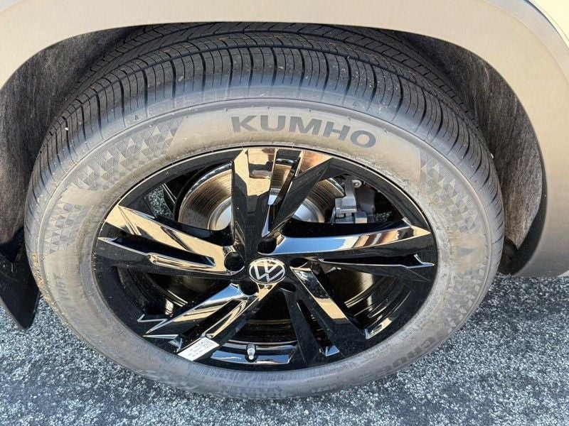 2026 Volkswagen Atlas Cross Sport 2.0T SEL R-Line Black