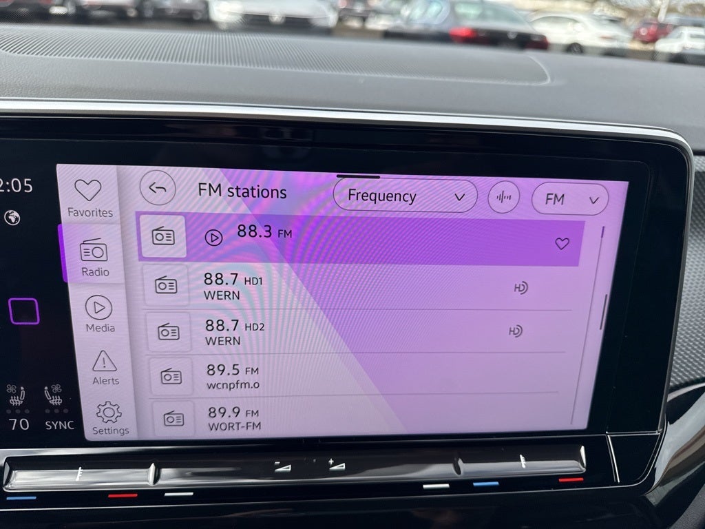 2025 Volkswagen Atlas Cross Sport 2.0T SEL R-Line Black