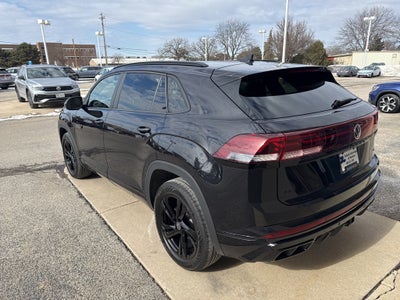 2025 Volkswagen Atlas Cross Sport 2.0T SEL R-Line Black
