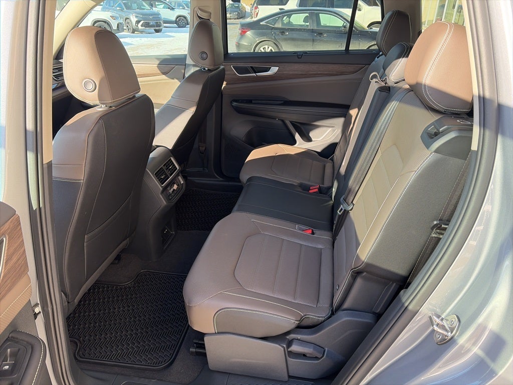 2025 Volkswagen Atlas 2.0T SEL