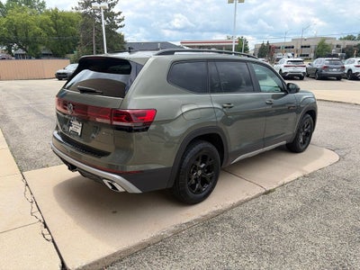 2024 Volkswagen Atlas 2.0T Peak Edition SE w/Technology