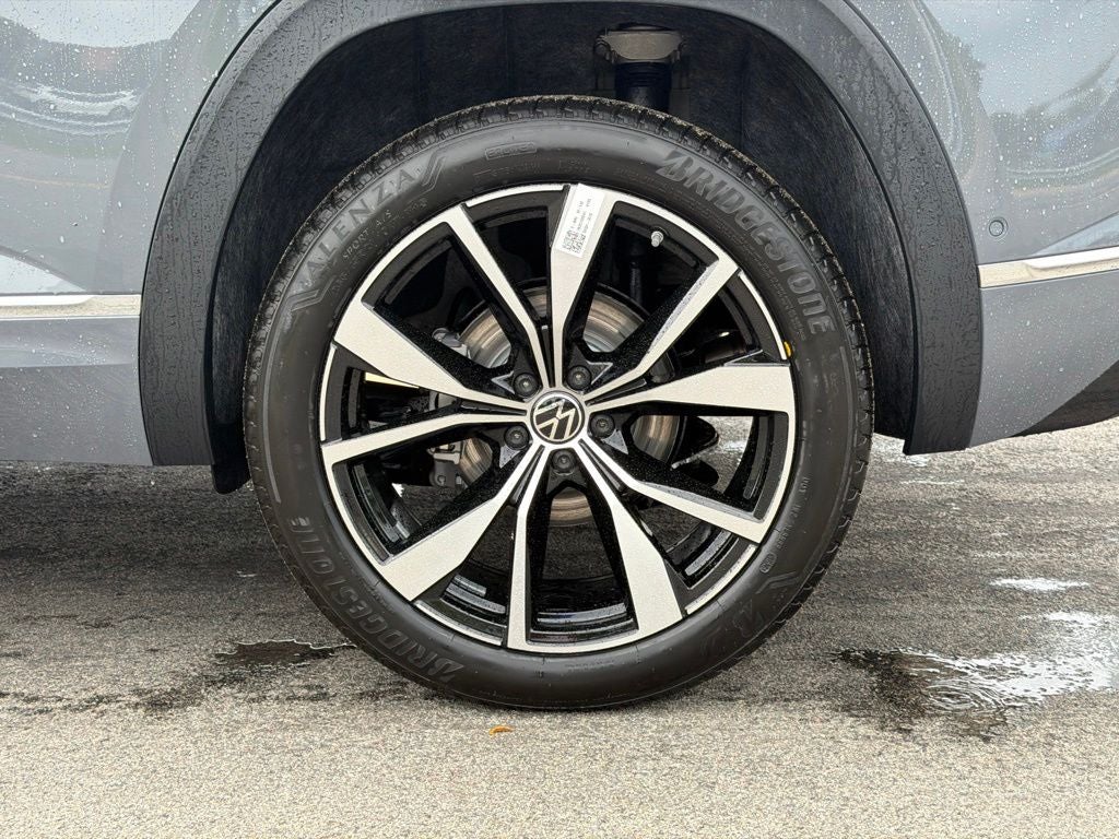 2026 Volkswagen Atlas Cross Sport SEL Premium R-Line