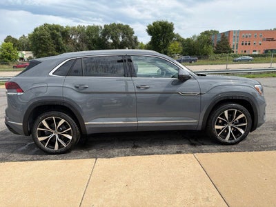 2026 Volkswagen Atlas Cross Sport SEL Premium R-Line
