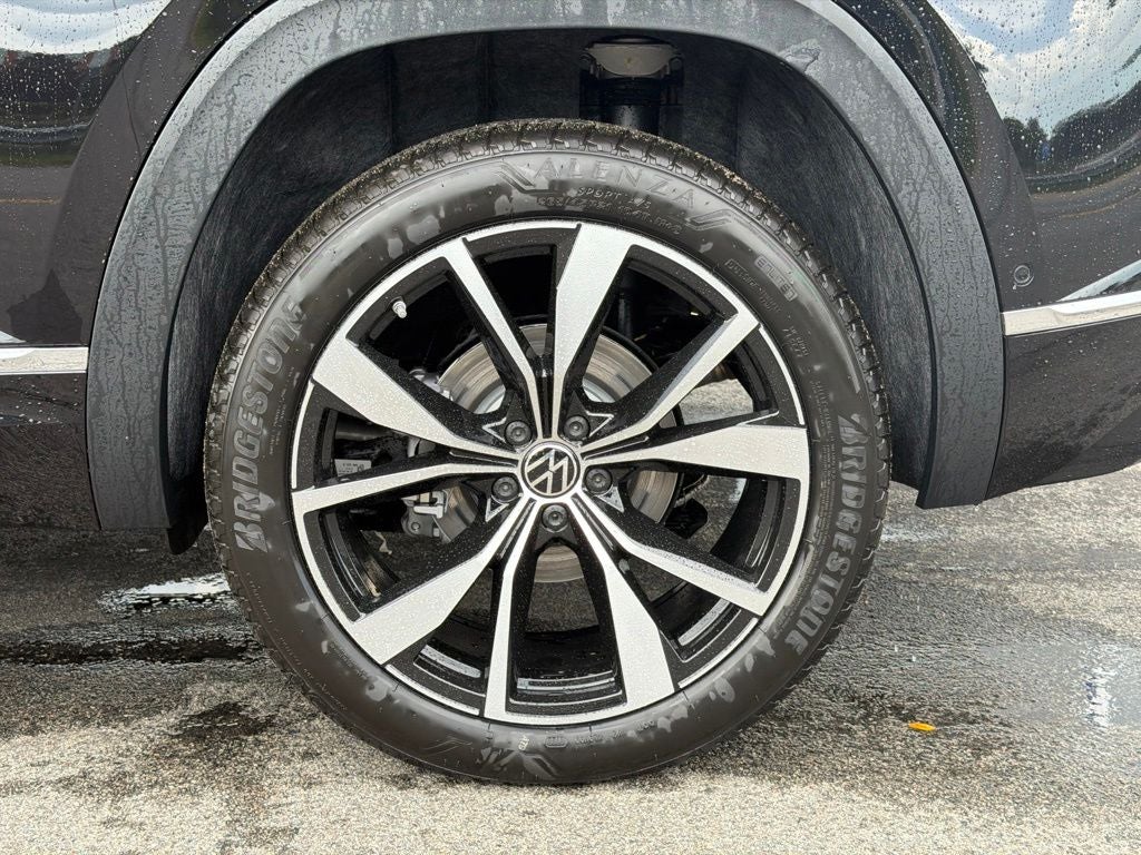 2026 Volkswagen Atlas Cross Sport 2.0T SEL Premium R-Line