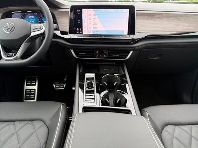 2026 Volkswagen Atlas 2.0T SEL Premium R-Line