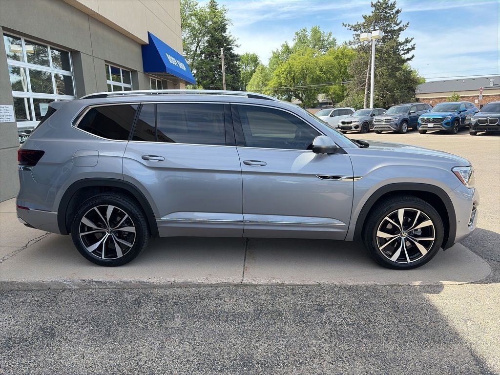 2024 Volkswagen Atlas 2.0T SEL Premium R-Line
