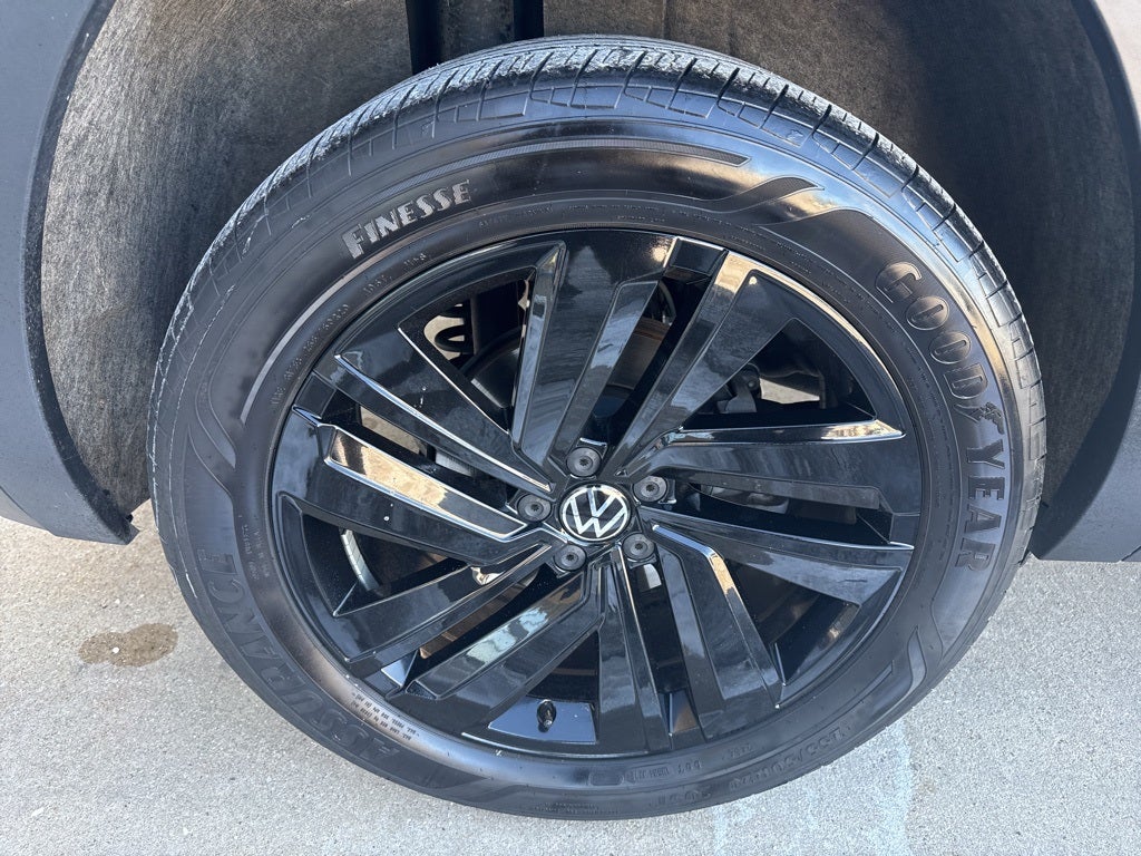 2023 Volkswagen Atlas Cross Sport 3.6L V6 SE w/Technology