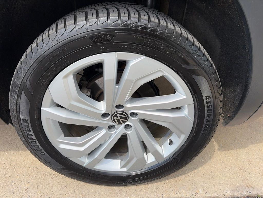 2023 Volkswagen Atlas 2.0T SE w/Technology