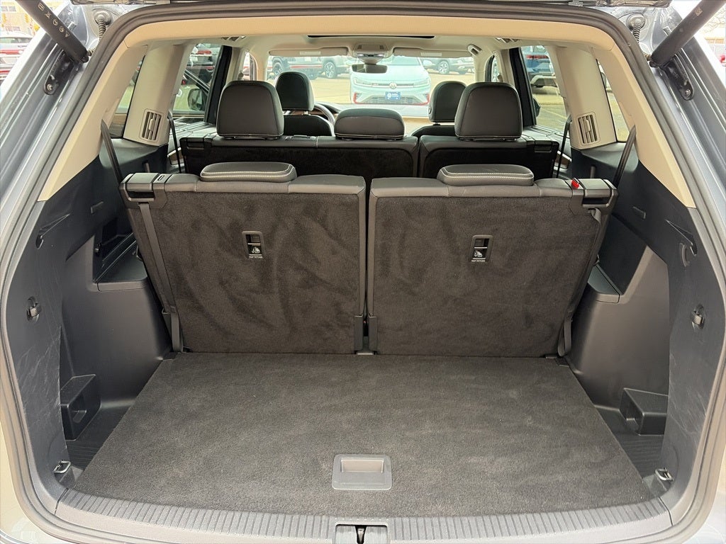 2025 Volkswagen Atlas 2.0T SE w/Technology