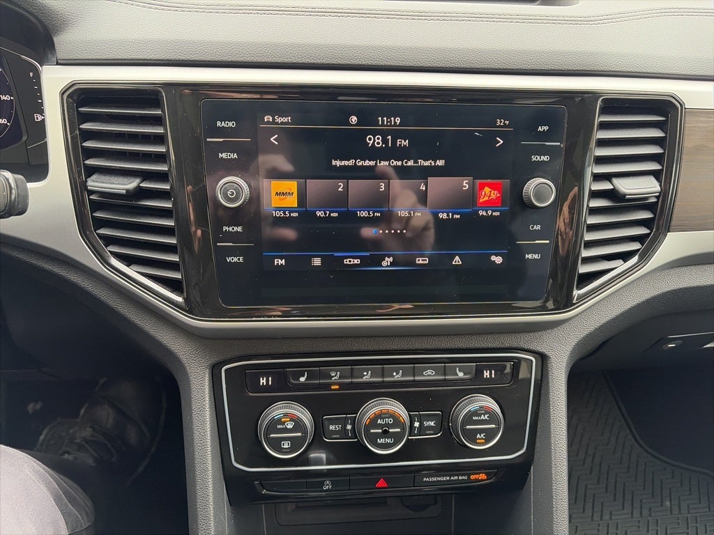 2022 Volkswagen Atlas 3.6L V6 SE w/Technology
