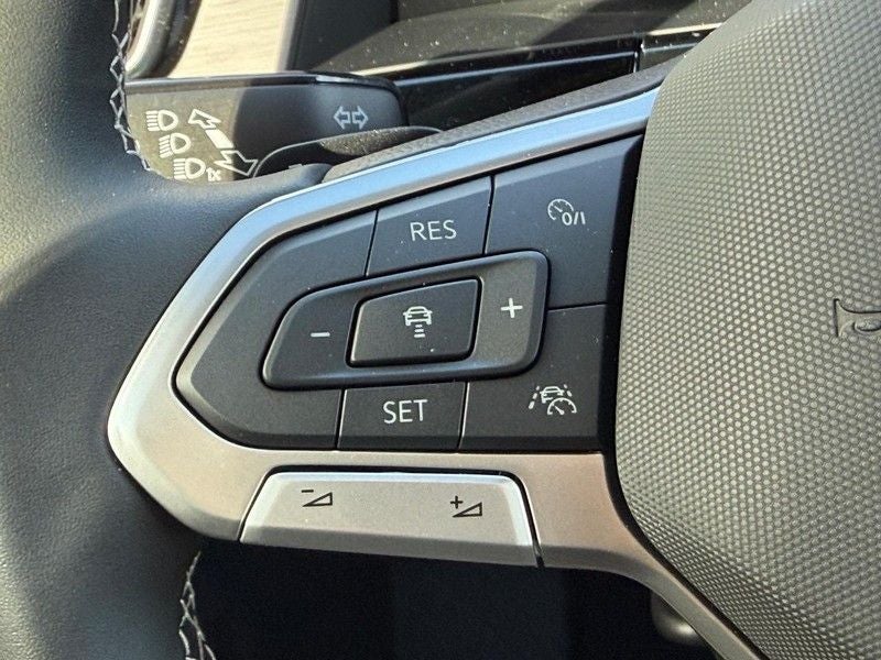 2026 Volkswagen Atlas Cross Sport 2.0T SE