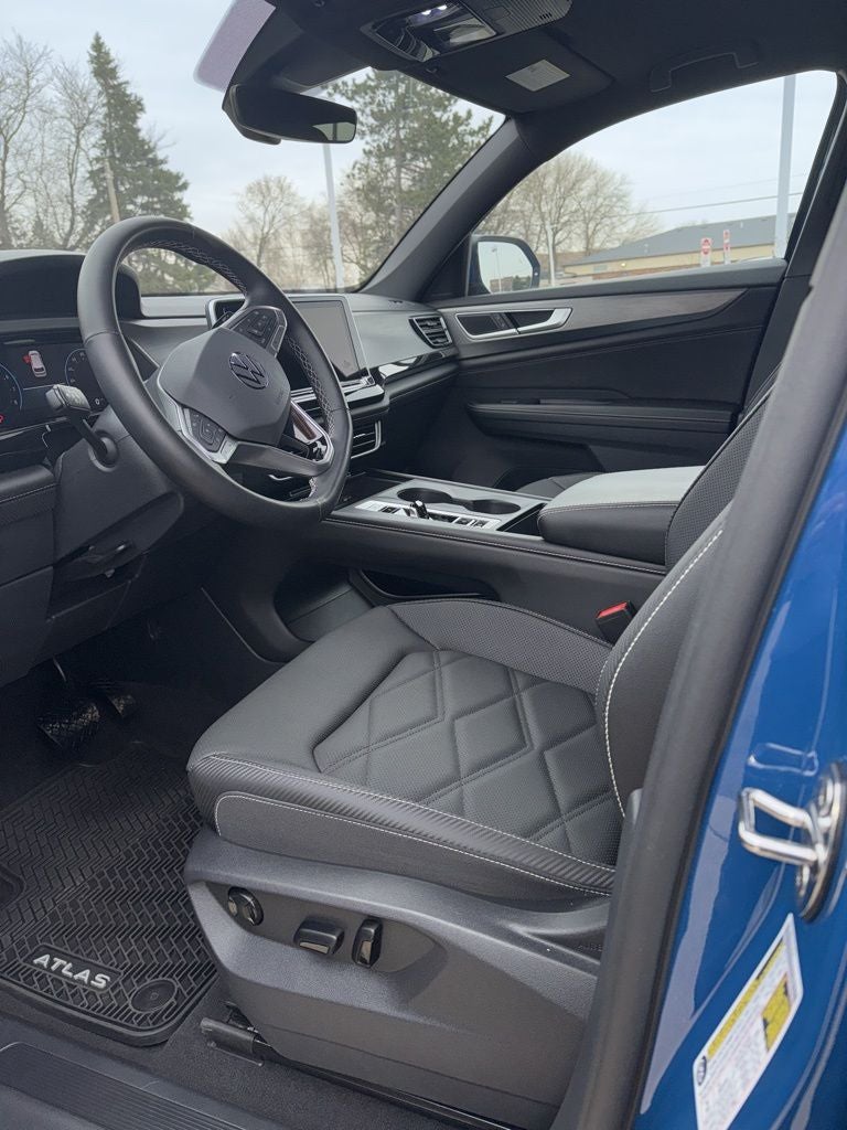2025 Volkswagen Atlas Cross Sport 2.0T SE