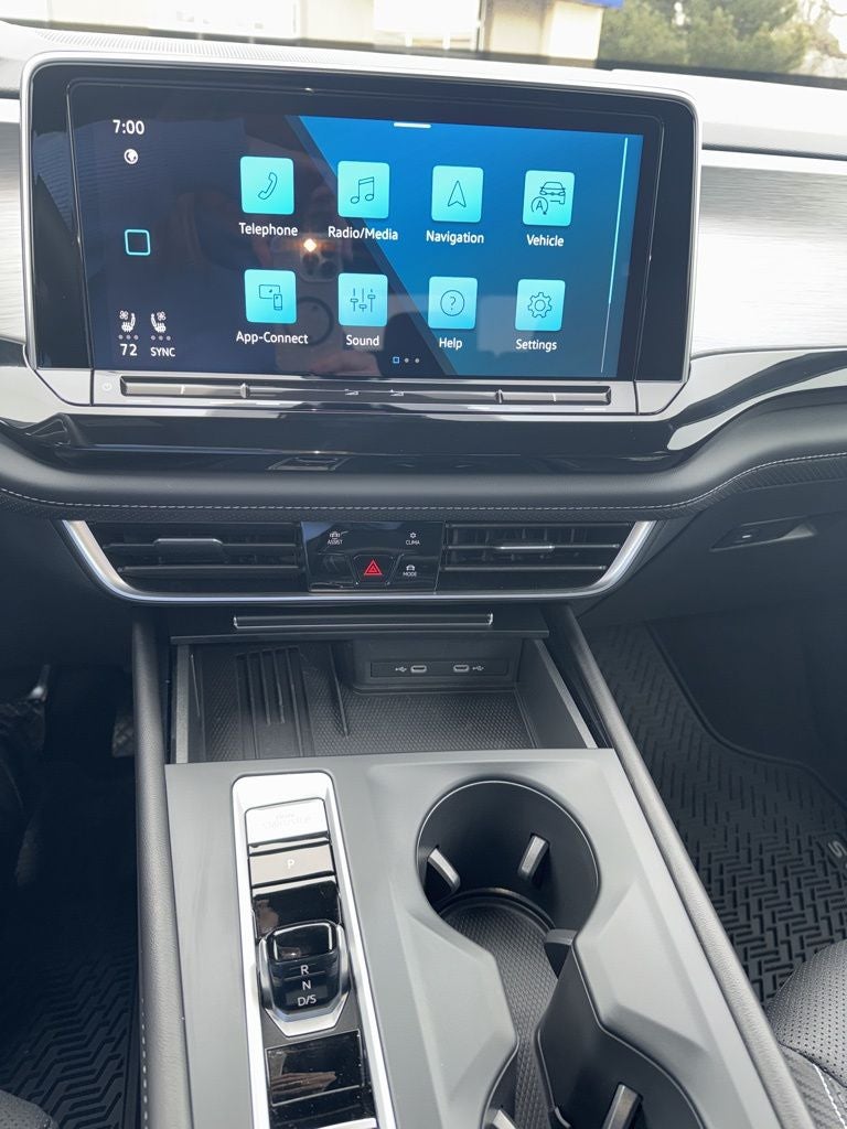 2025 Volkswagen Atlas Cross Sport 2.0T SE