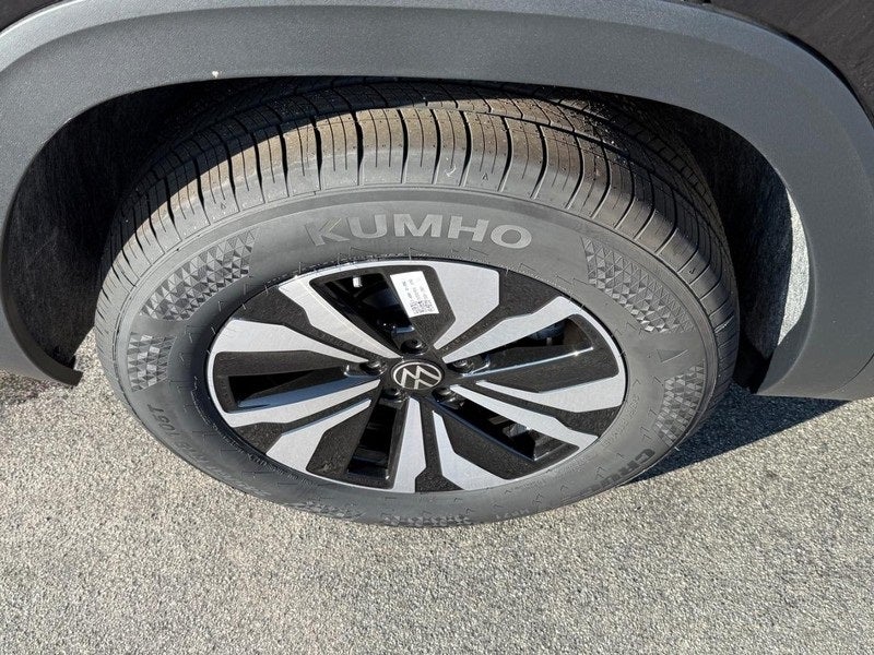 2025 Volkswagen Atlas Cross Sport 2.0T SE