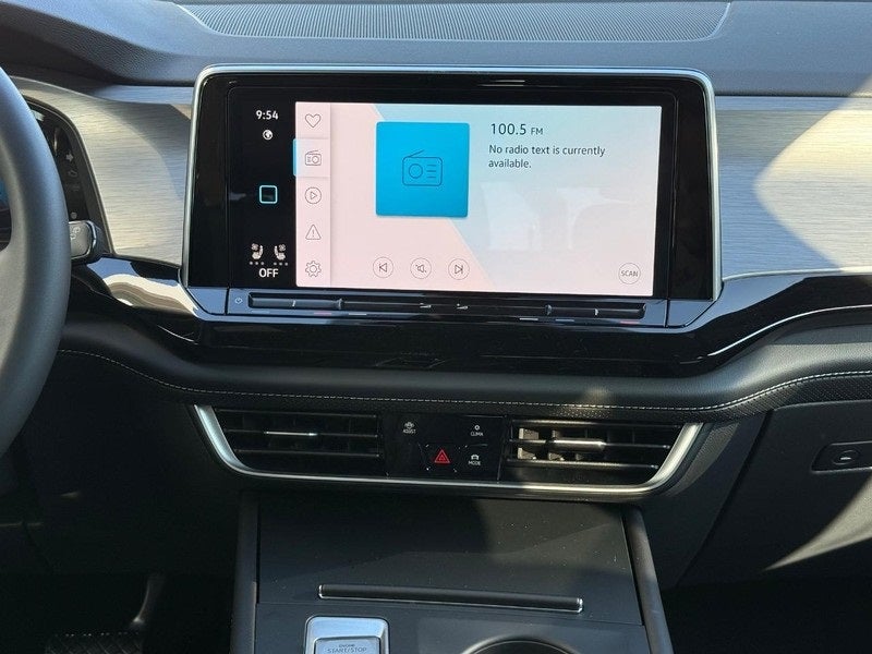 2025 Volkswagen Atlas Cross Sport 2.0T SE