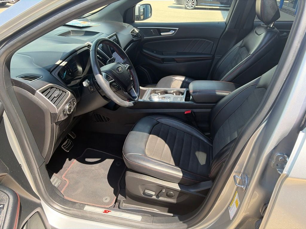 2023 Ford Edge ST Line