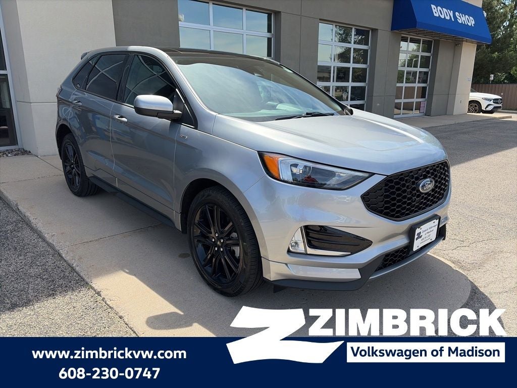 2021 Ford Edge ST-Line AWD's photo