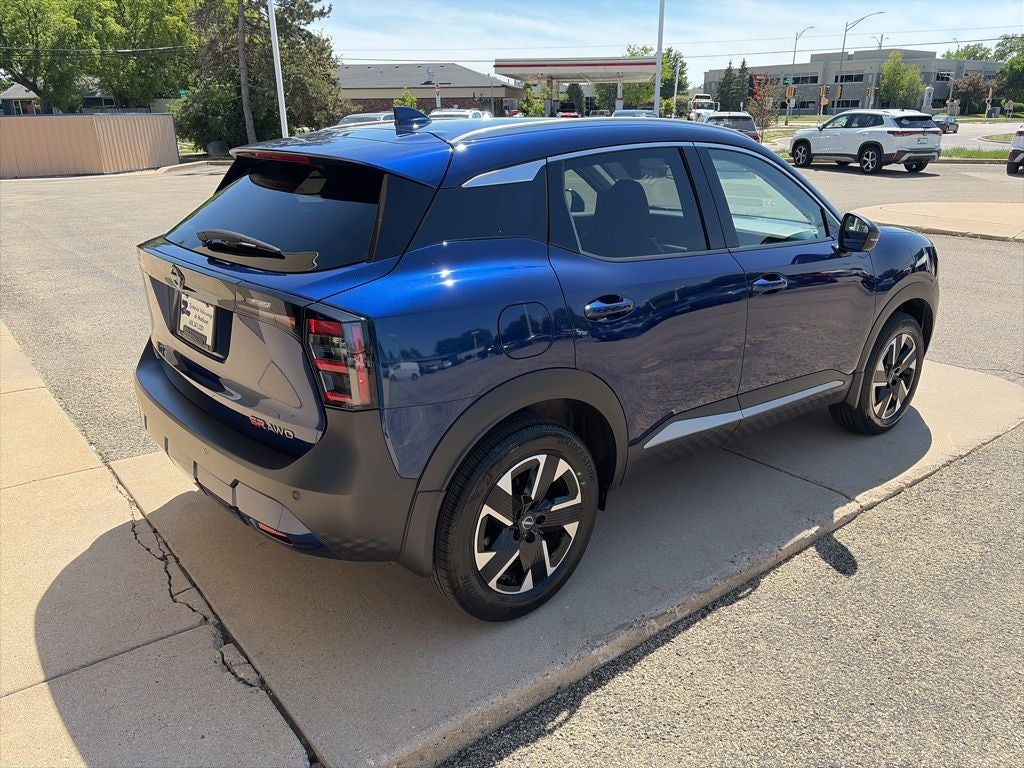 2025 Nissan Kicks SR