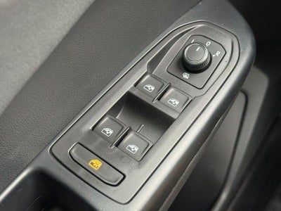 2026 Volkswagen Taos 1.5T SE Black