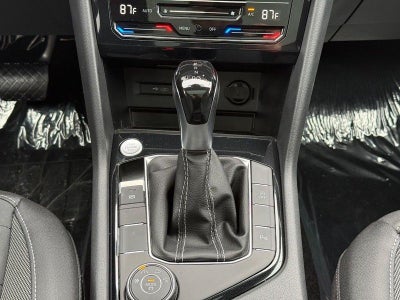 2026 Volkswagen Taos 1.5T SE Black