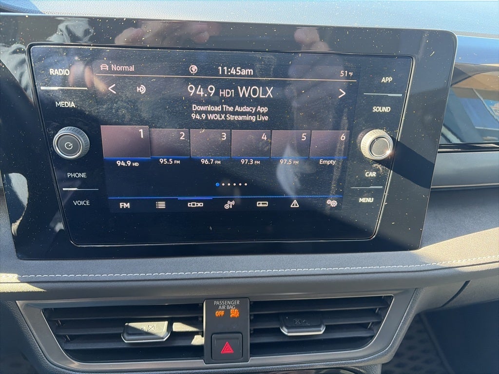 2025 Volkswagen Taos 1.5T SE Black