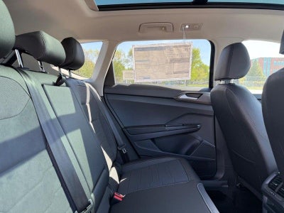 2026 Volkswagen Taos 1.5T SE Black