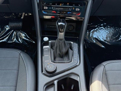 2026 Volkswagen Taos 1.5T SE Black