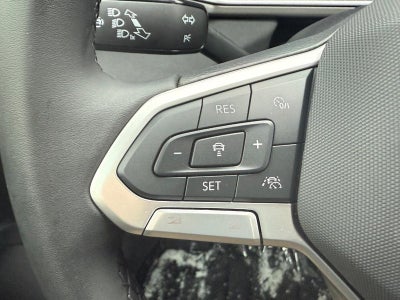 2026 Volkswagen Taos 1.5T SE Black