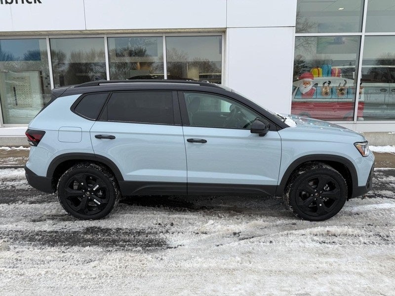 2026 Volkswagen Taos 1.5T SE Black