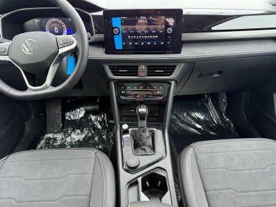 2026 Volkswagen Taos 1.5T SE Black