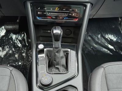 2026 Volkswagen Taos 1.5T SE Black