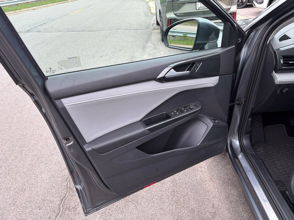 2023 Volkswagen Taos 1.5T SEL