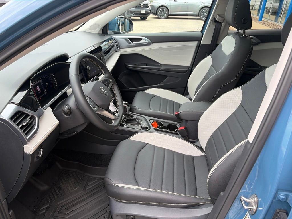 2025 Volkswagen Taos 1.5T SEL