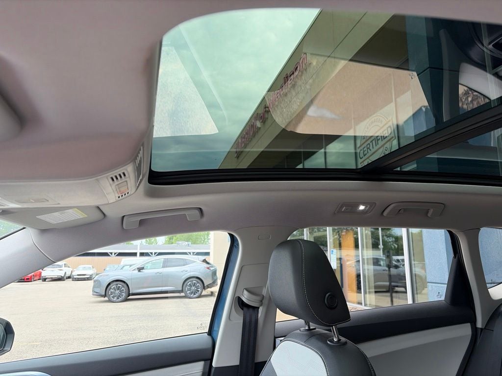 2025 Volkswagen Taos 1.5T SEL