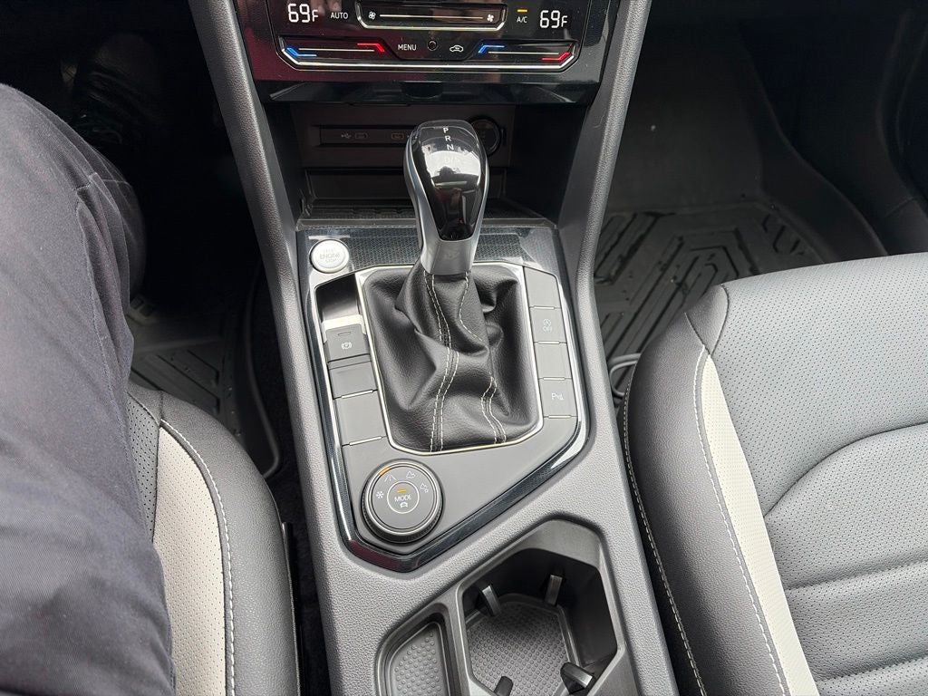 2025 Volkswagen Taos 1.5T SEL