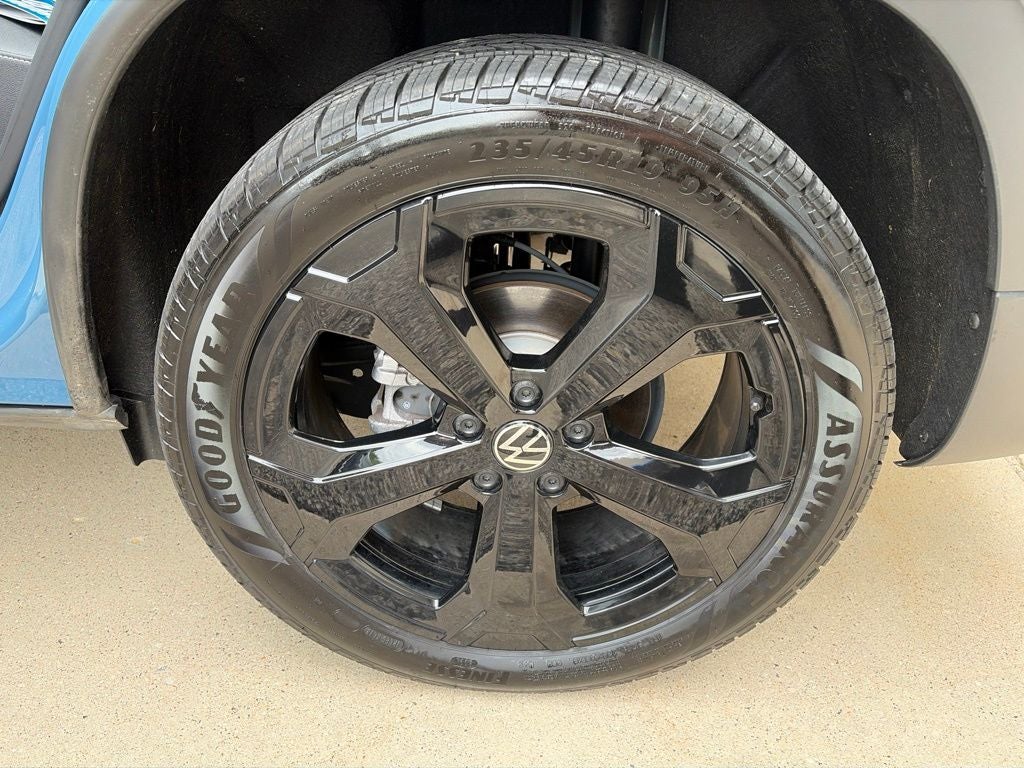2025 Volkswagen Taos 1.5T SEL