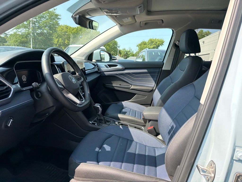 2025 Volkswagen Taos 1.5T SEL