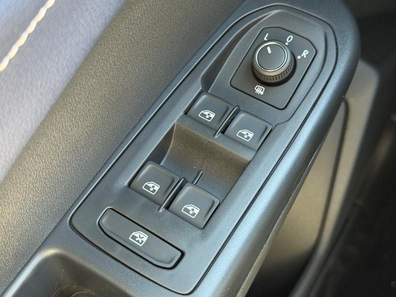 2026 Volkswagen Taos 1.5T SEL