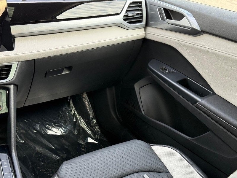 2026 Volkswagen Taos 1.5T SEL