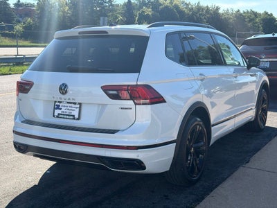 2024 Volkswagen Tiguan SE R-Line Black