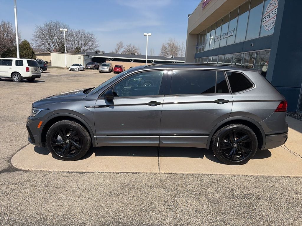 2024 Volkswagen Tiguan 2.0T SE R-Line Black