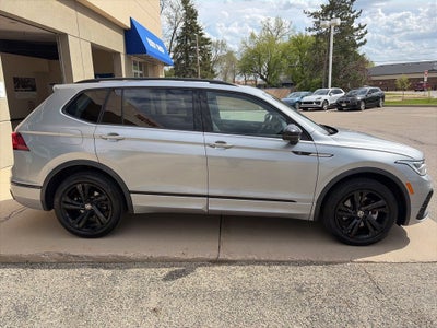2023 Volkswagen Tiguan 2.0T SE R-Line Black