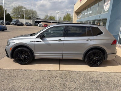 2023 Volkswagen Tiguan 2.0T SE R-Line Black