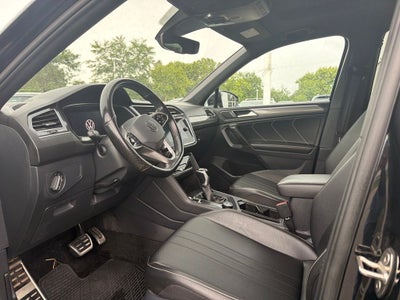2022 Volkswagen Tiguan SE R-Line Black