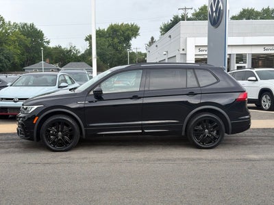 2022 Volkswagen Tiguan SE R-Line Black