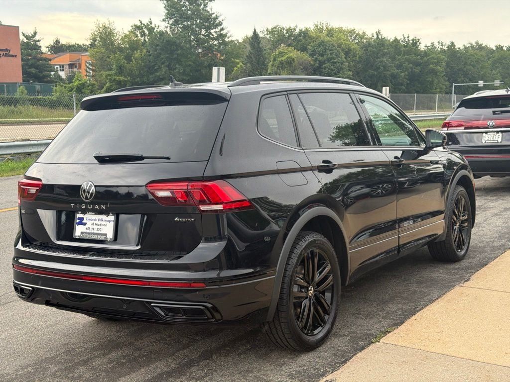 2022 Volkswagen Tiguan SE R-Line Black