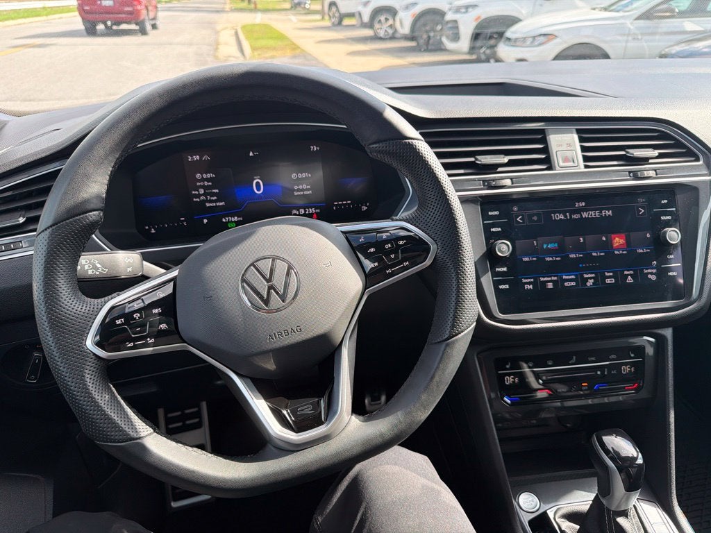 2023 Volkswagen Tiguan SE R-Line Black